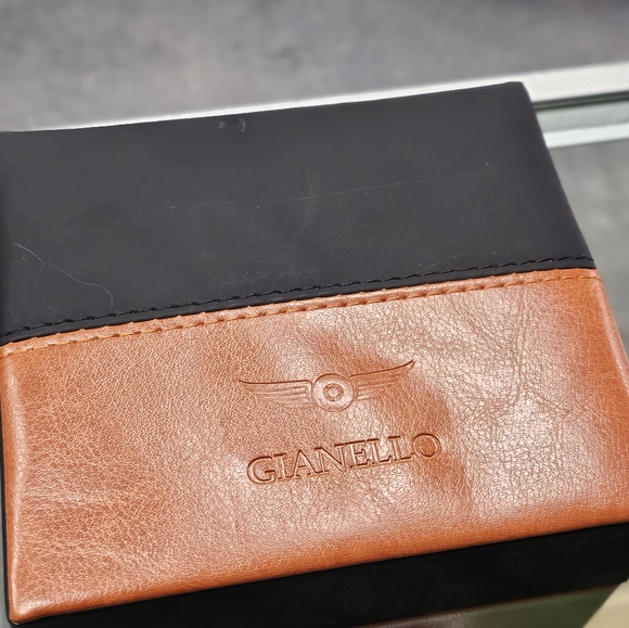 Gianello Men's silver/blue watch. - Picture 3 of 4